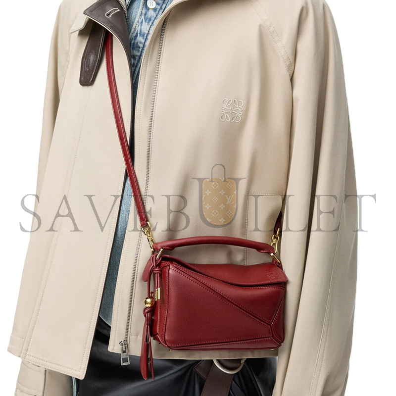 LOEWE MINI FEATHERLIGHT PUZZLE BAG IN NAPPA LAMBSKIN A510PLIX04 (17.5*12.5*7.5cm)
